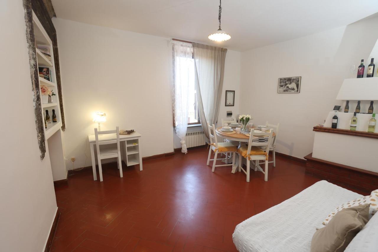 Ferienwohnung Relax Nel Borgo, La Fontana Campagnano Di Roma Exterior foto